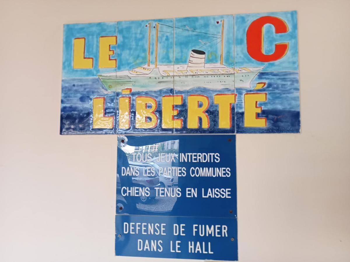 Le Liberte Plage Et Port 생시프리앙 외부 사진